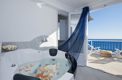 Photo 38 - Blue Dolphin Antiparos Villas and Suites