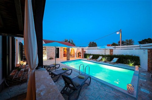 Photo 22 - Charming Villa With Private Pool and Nice Covered Terrace, 3 Rooms and Bathrooms