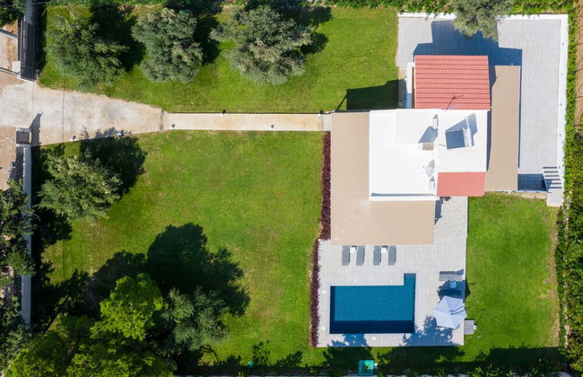 Casa Bianca Villa With Private Pool - Photo 29