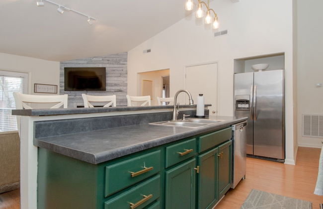 Hillwood Hideaway - Foto 14