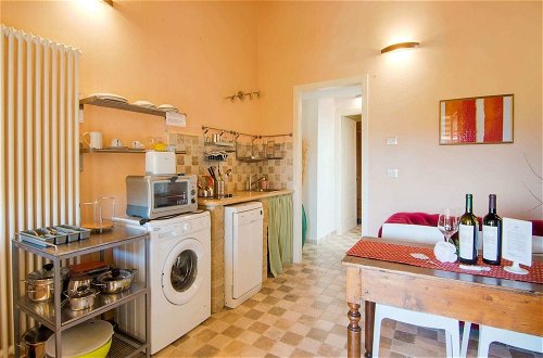 Foto 4 - Captivating Apartment in Ascoli Piceno with Hot Tub