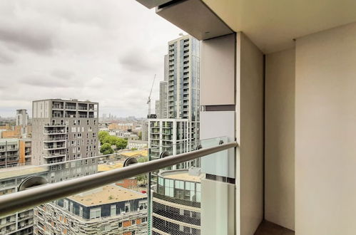 Foto 17 - MySquare Apartments Canary Wharf