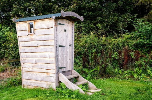 Photo 10 - Showman's Hut @ Westcote