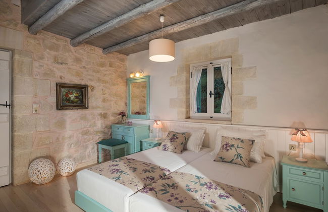 Boutique Villa Petra Eleni - Photo 4