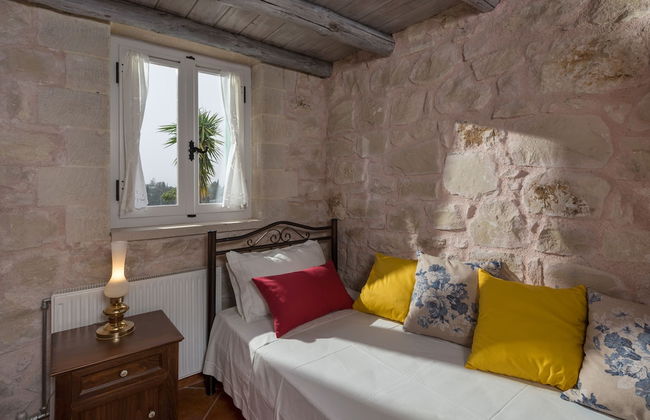 Boutique Villa Petra Eleni - Photo 6