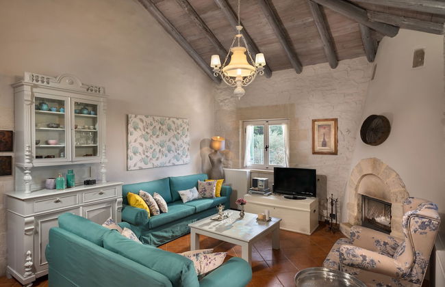 Boutique Villa Petra Eleni - Photo 14