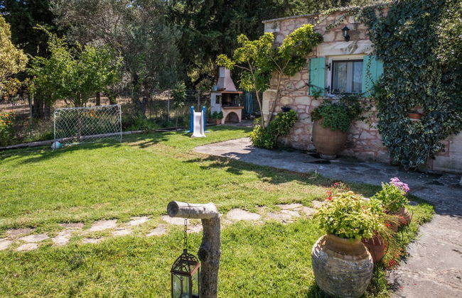 Boutique Villa Petra Eleni - Photo 37