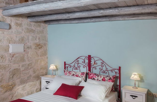Boutique Villa Petra Eleni - Photo 5