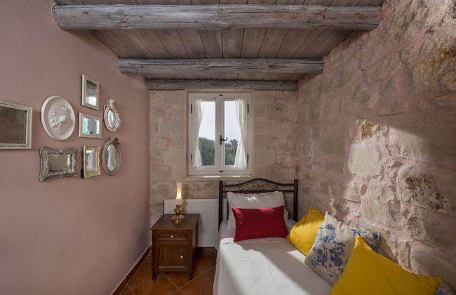 Boutique Villa Petra Eleni - Photo 7