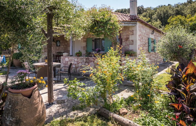 Boutique Villa Petra Eleni - Photo 32