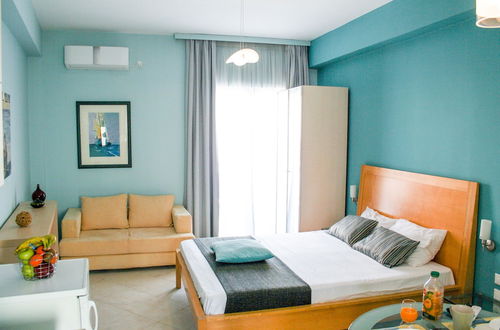 Photo 7 - Dynasta Central Suites