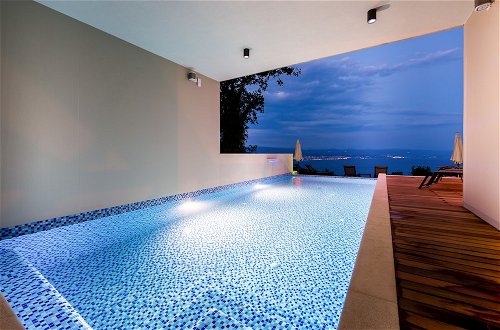 Foto 29 - Villa AltaVista, Opatija - Seaview & Relax with Heated Pool and Private MiniGolf