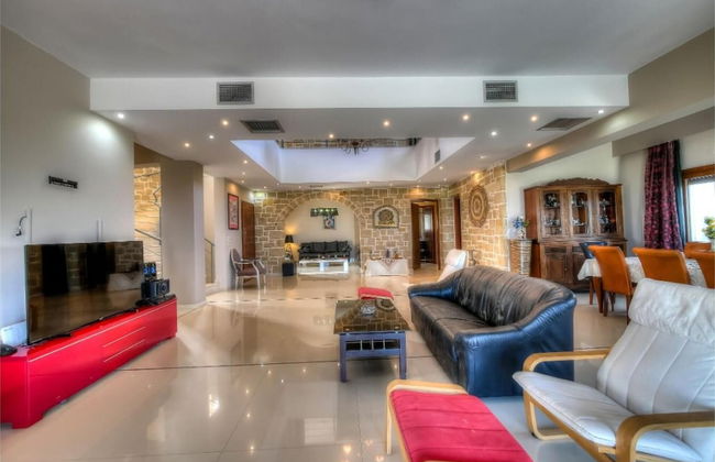 Amazing Villa Arios - Photo 19