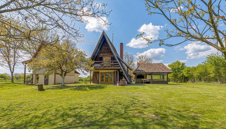 Photo 1 - Riverside House With Hot Tub