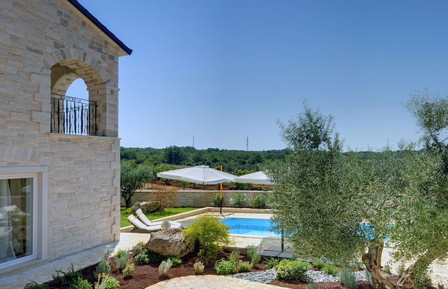 Beautiful Villa With Garden, Private Heated Pool, Whirlpool, Sauna, Near Rovinj - Foto 24