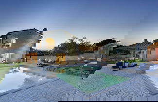 Foto 1 - Charming Villa With Heated Pool Near Rovinj