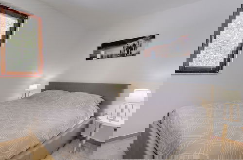 Foto 2 - Modern Holiday Home in Medulin With Pool