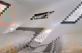 Foto 2 - Modern Holiday Home in Medulin With Pool