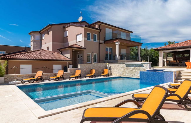 Villa in Pula With Pool Near Roman Arena - Foto 1
