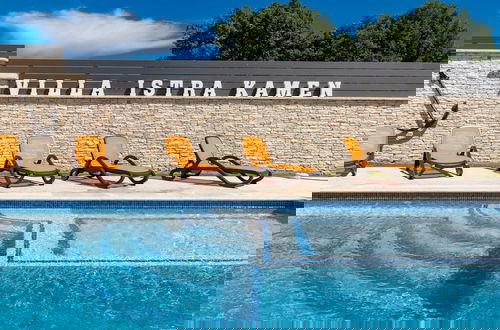 Photo 21 - Villa in Pula With Pool Near Roman Arena