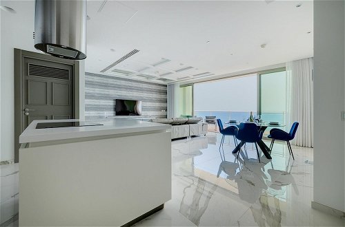 Foto 4 - Super Luxury Apartment in Tigne Point Amazing Ocean Views