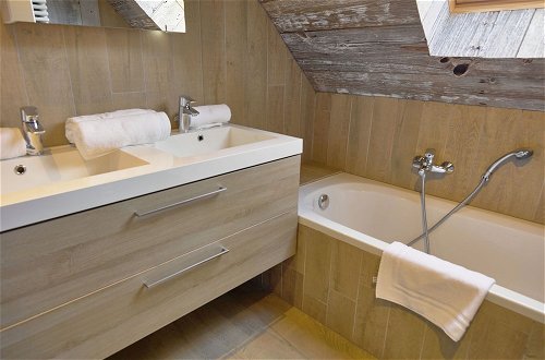 Photo 18 - Comfortable Chalet With Indoor Pool, Hammam and Sauna Near Stoumont