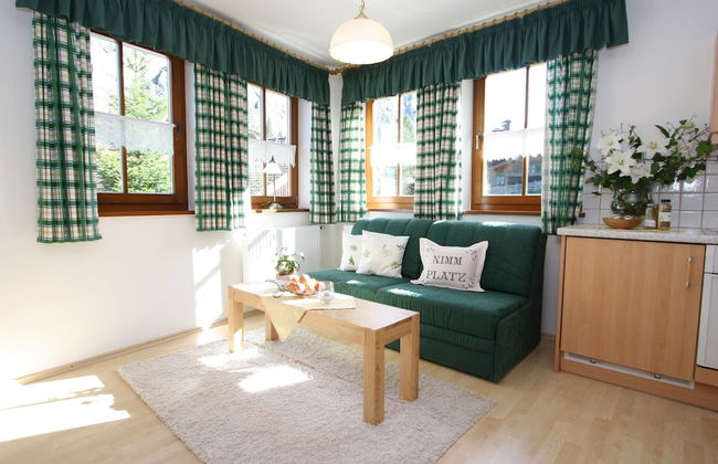 Sunlit Apartment near Ski Area in Hüttschlag - Foto 6