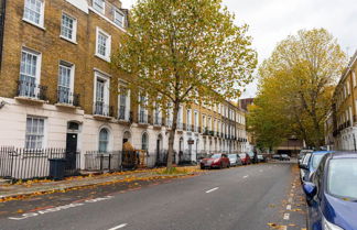 Photo 1 - Two Bed City View near Kings Cross Stn