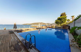 Photo 2 - Regal Home With Shared Pool Near Beach in Bodrum