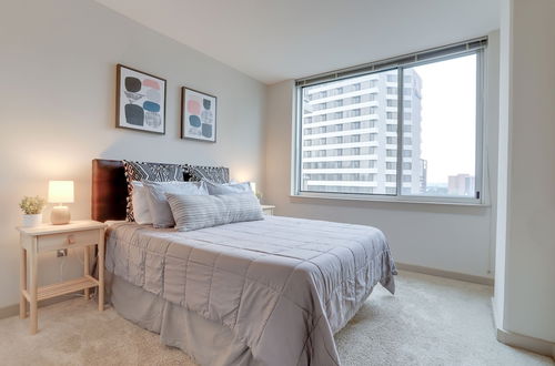 Photo 4 - Wonderful 2BR Condo at Crystal City