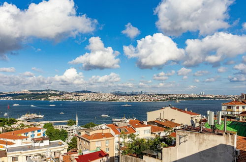 Foto 25 - Central Apartment With Bosphorus View in Cihangir