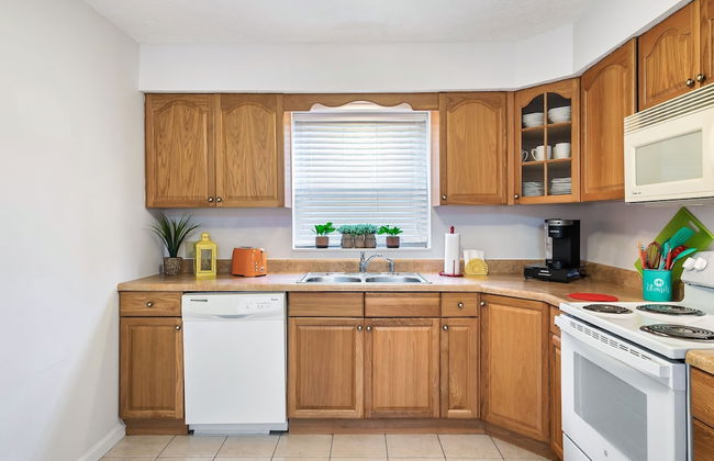 Lakeside Cottage - Photo 13