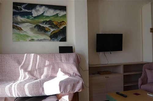 Photo 13 - Immaculate 2-bed Apartment in Zografou