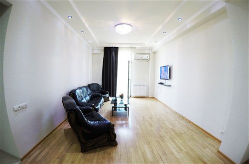 Foto 16 - Modern Apartment in the Heart of Tbilisi