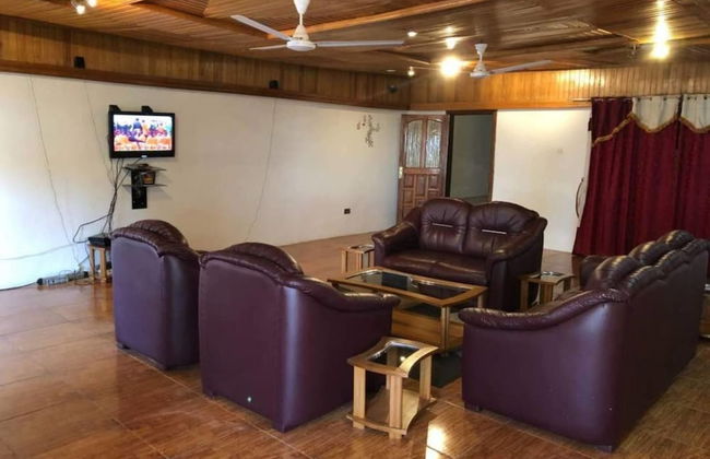 A Spacious 3 Bedroom House - Foto 15