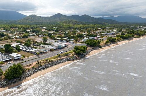 Photo 15 - Cardwell Seascape Apartments