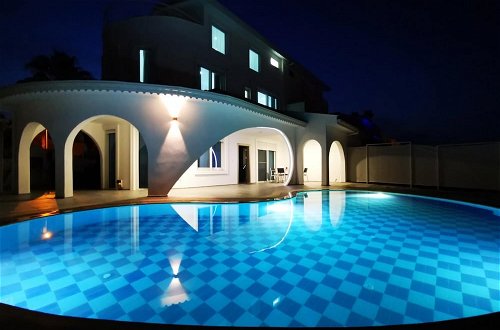 Foto 20 - Spectacular Villa With Private Pool in Antalya