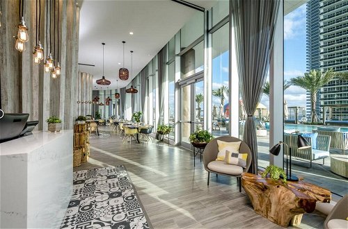 Foto 16 - Luxe Stay at Hyde Resort -oceanfront Amenities