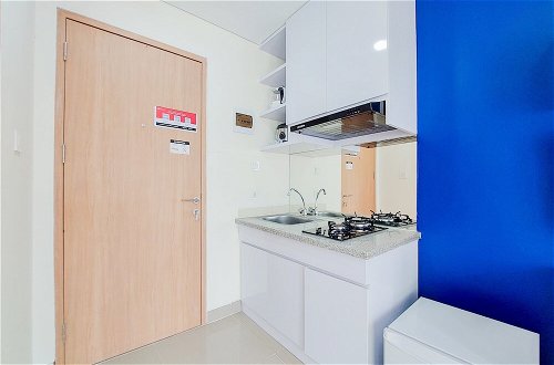 Foto 5 - Simply Look And Warm Studio Apartment At B Residence