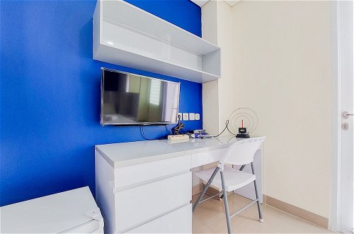 Foto 4 - Simply Look And Warm Studio Apartment At B Residence