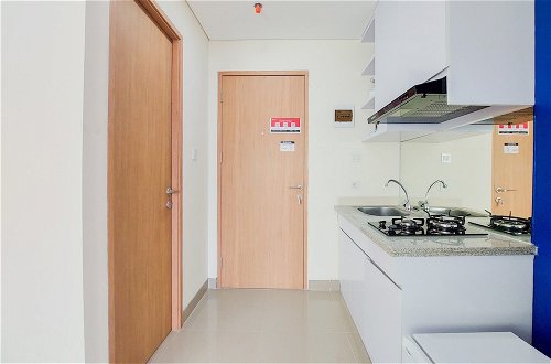 Foto 6 - Simply Look And Warm Studio Apartment At B Residence