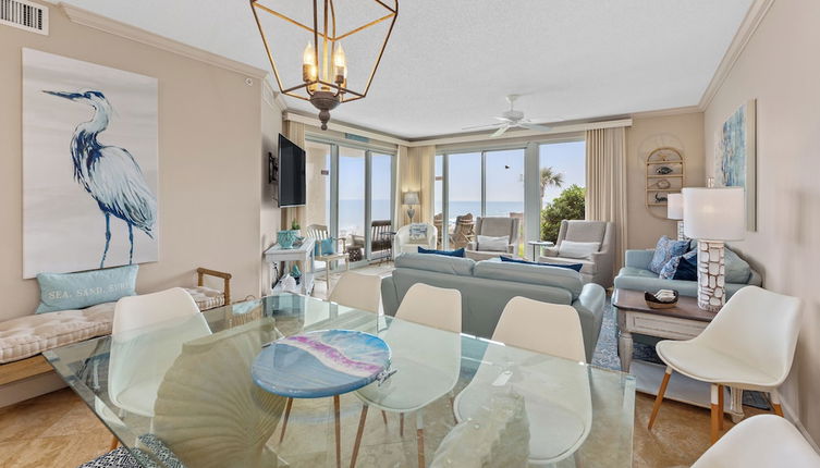 Photo 1 - Elegant 4BD 4Ba With Stunning Ocean Views and Direct Beach & Pool Access