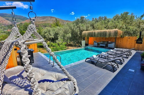 Foto 5 - Luxury Villa With View in Uzumlu Kalkan