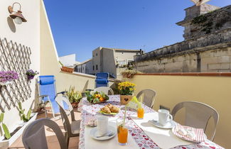 Photo 2 - Salomone Apartment 15 With Terrace by Wonderful Italy