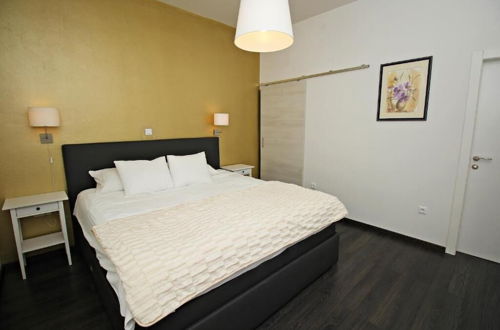 Photo 5 - Luxury Apartments Gold and Grey