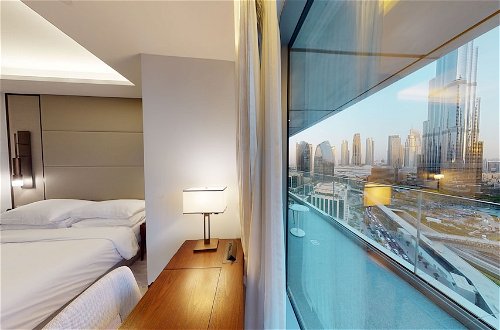 Photo 5 - Stunning 2 Bed Address Sky View Best Layout