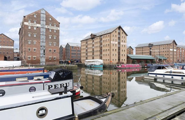 Elliot Oliver - Stylish Loft Style 2 Bedroom Apartment With Parking - Foto 24