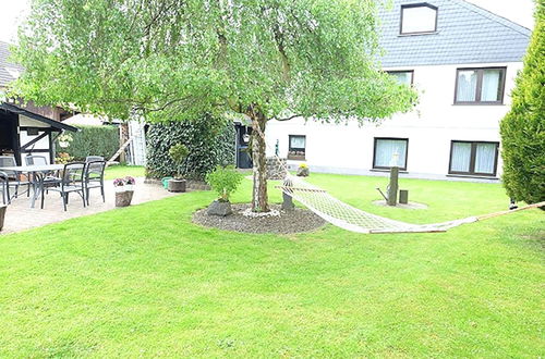 Photo 26 - Holiday Apartment in Oberstadtfeld With Garden