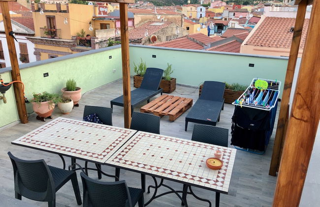 Large, Authentic 2-bed Apartment, Panoramic Views - Foto 26