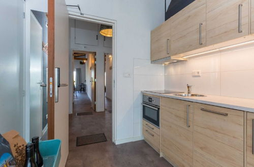 Photo 4 - Lovely, Modern, 4-person Apartment in the Heart of Koudekerke